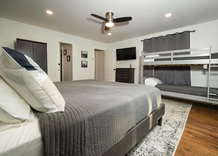 The Lofts On Indian Point - Near Silver Dollar City