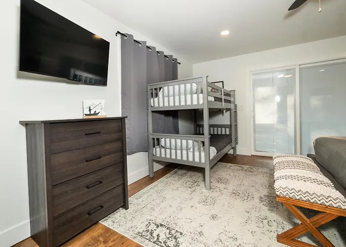 The Lofts On Indian Point - Near Silver Dollar City